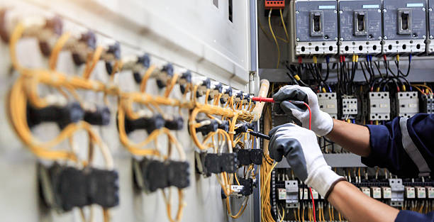 Professional Electrician technician working in Newnan, GA